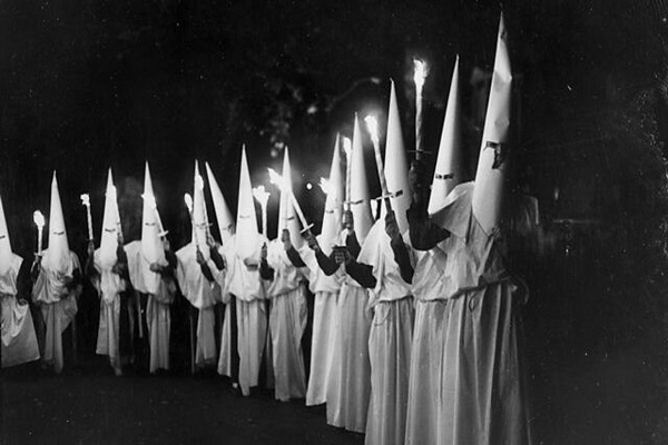 Le Ku Klux Klan ou la fabrique de la haine aux Etats-Unis (partie I partie II) 